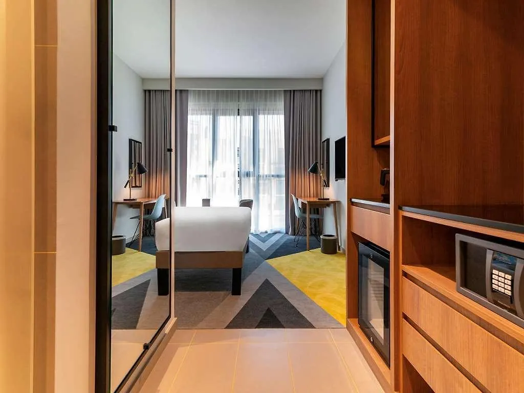 Ibis Styles Dubai Deira Hotel 3*,
