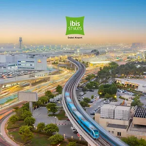 3* מלון Ibis Styles Airport