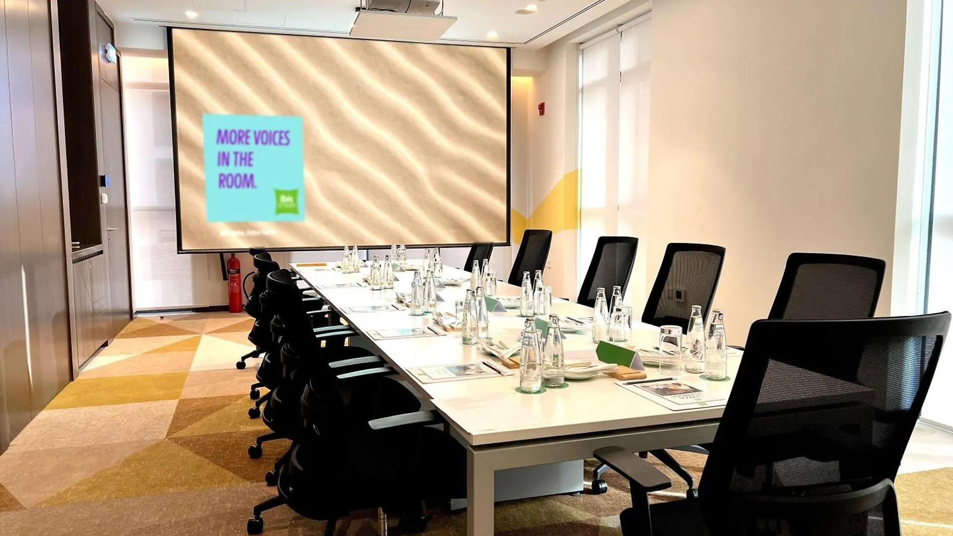 Ibis Styles Dubai Deira 호텔